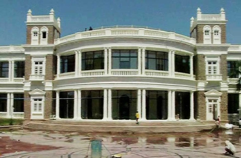 The meeting place was changed before the name change of Minto Hall