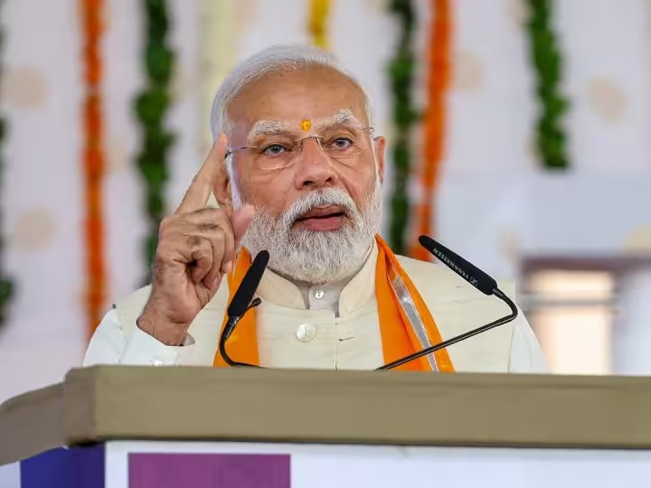 the voice of hind- पीएम मोदी ने विपक्ष के साथ पाकिस्तान पर कसा तंज, बोले - हाथ में है भीख का कटोरा