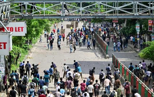 Bangladesh: Protest against reservation in government jobs violent demonstration... 6 more than 100 injured | बांग्लादेश: सरकारी नौकरियों में आरक्षण के विरोध में हिंसक प्रदर्शन... 6 की मौत ...