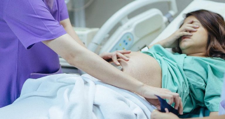 इंदौर में दो महीनों में 10 नाबालिग गर्भवती, स्वास्थ्य विभाग के पास रिकॉर्ड नहीं